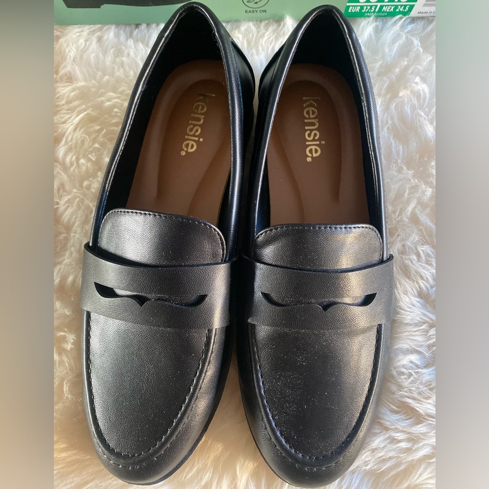 ⭐️NEW Kensie Loafers